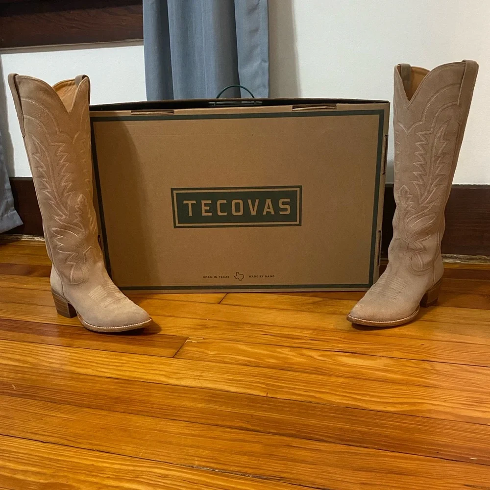 Tecovas Abby - Picture 1 of 9